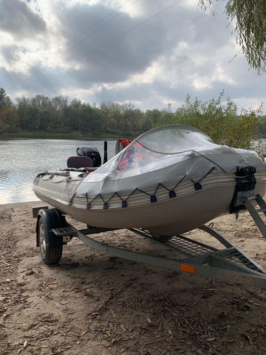 Надувний кільовий човен Navigator 330