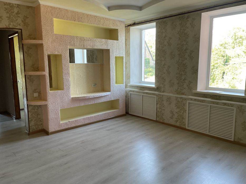 Продається 4х кімнатна квартира (будинок)