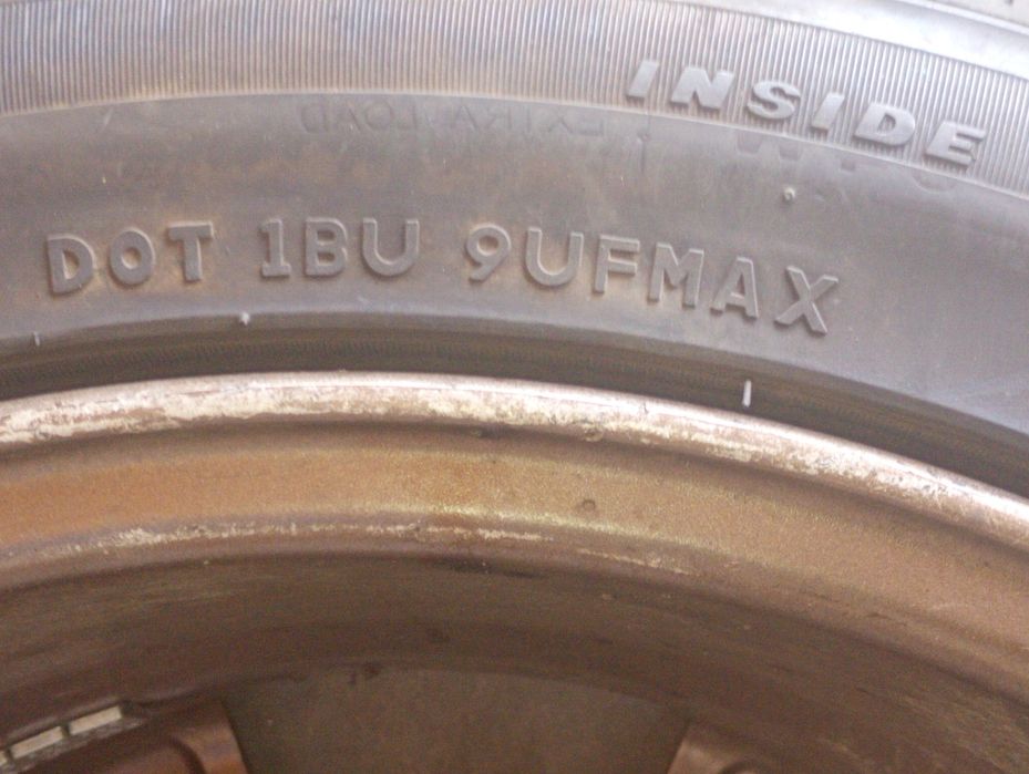 Sprzedam opony do samochodu  Subaru impreza sprzedam całość