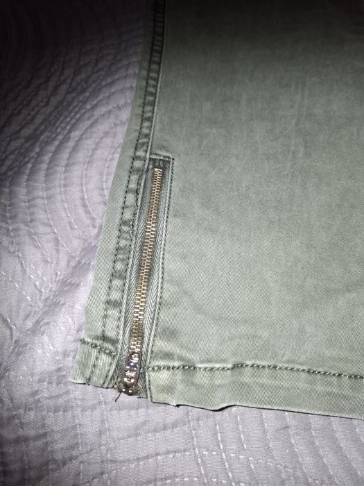 Spodnie reserved rozm. 42