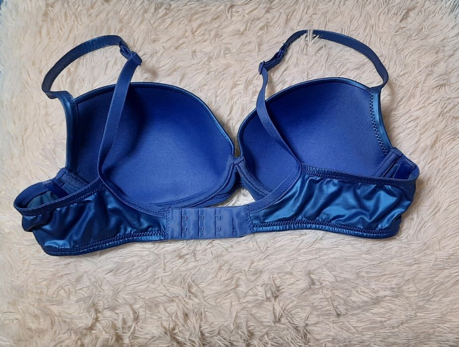 Biustonosz Tezenis w rozmiarze 80B