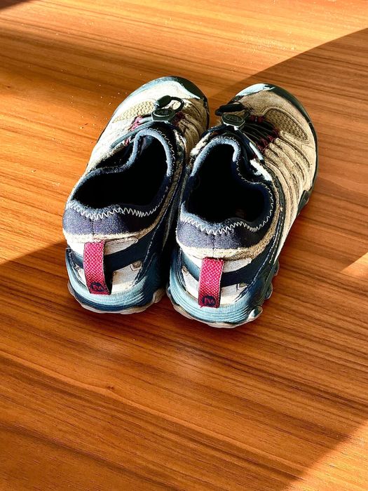 Sapatos Merrell cor camel