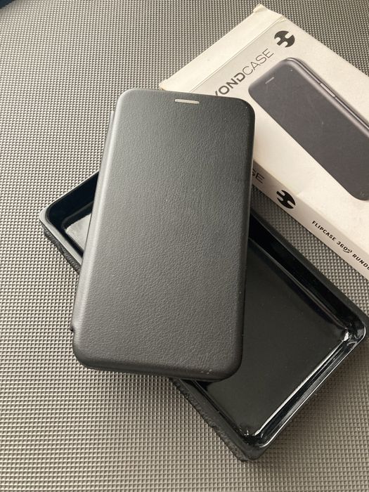 Case, etui z klapką, ochorna 360* Byondcase iPhone 11 czarne klasyczne