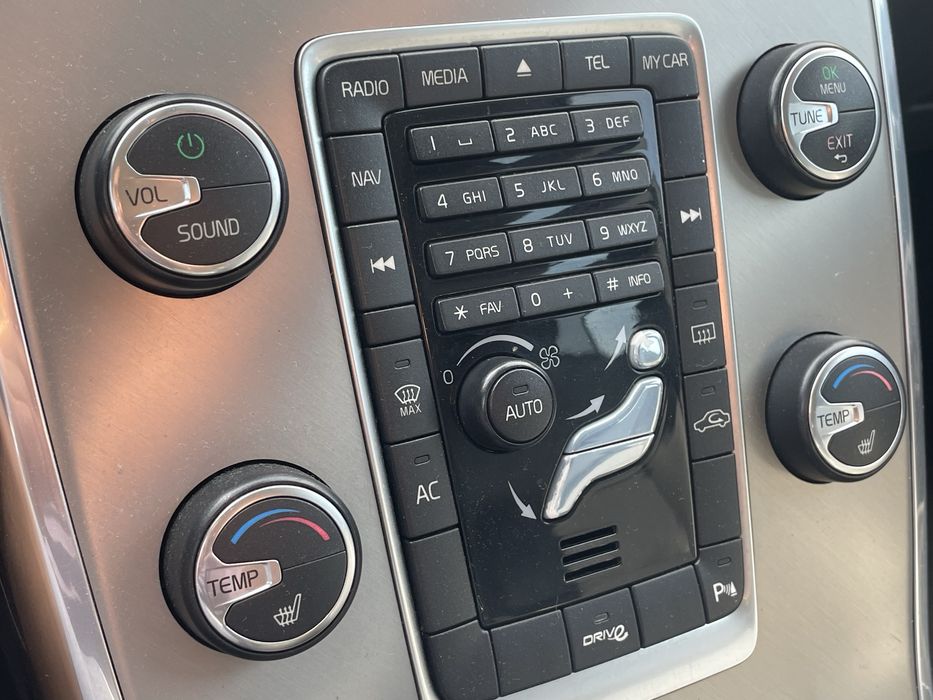 Volvo XC70 Summum DRive 5 cilindros