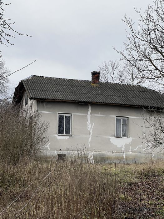 Продається будинок  неподалік Івано-Франківська  в с.Добровляни за ціною земельної ділянки