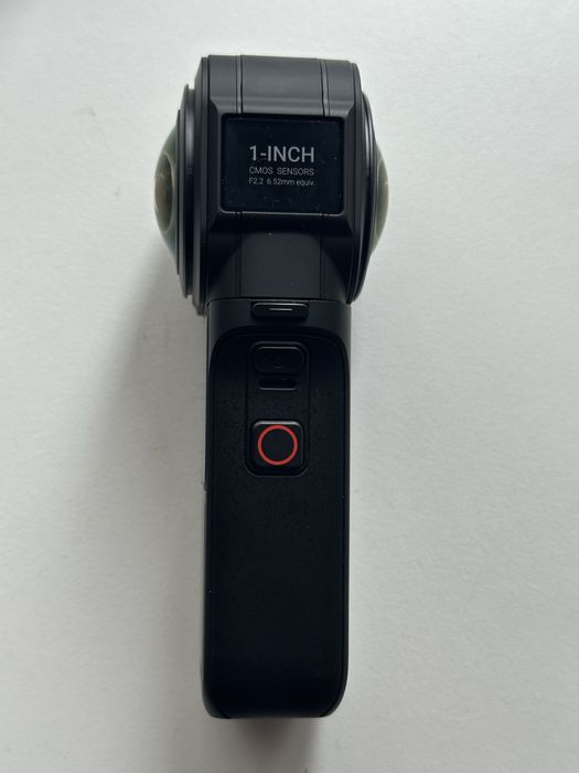 Action Cam INSTA360 One RS 1-Inch (6K - 21 MP - Wi-Fi e Bluetooth)