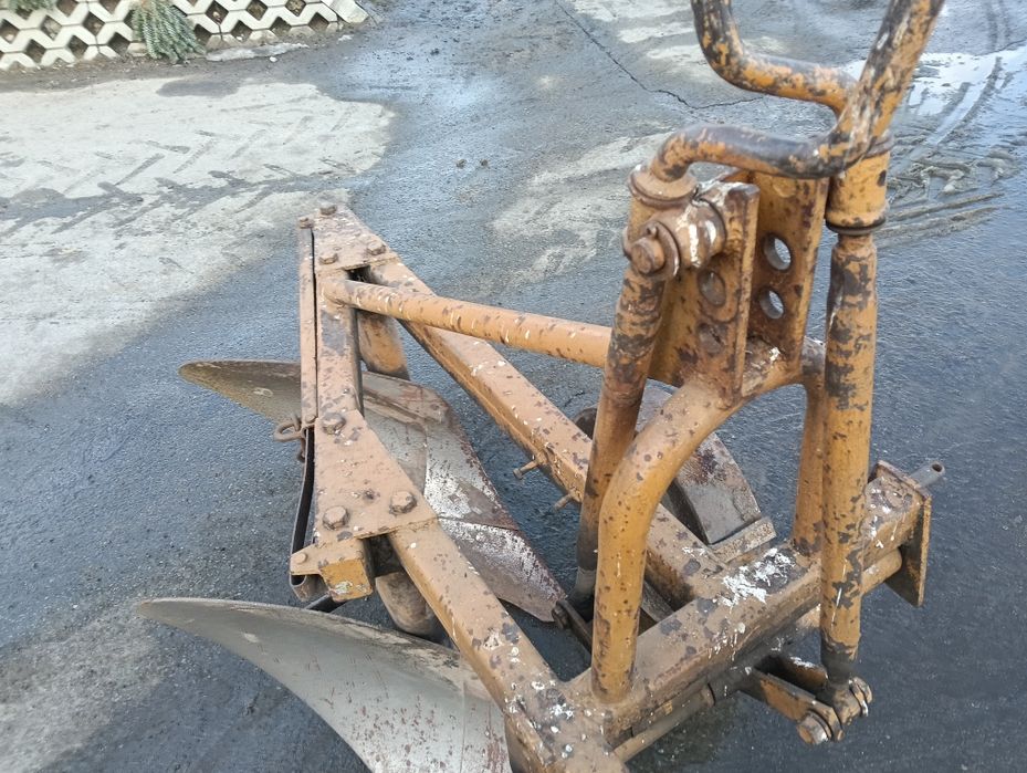 Pług 2 skibowy Ursus C330 C360 Władimirec T25 Unia Grudziadz