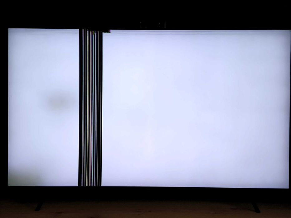 Samsung QLED QE65Q70RAT 65” – uszkodzona matryca