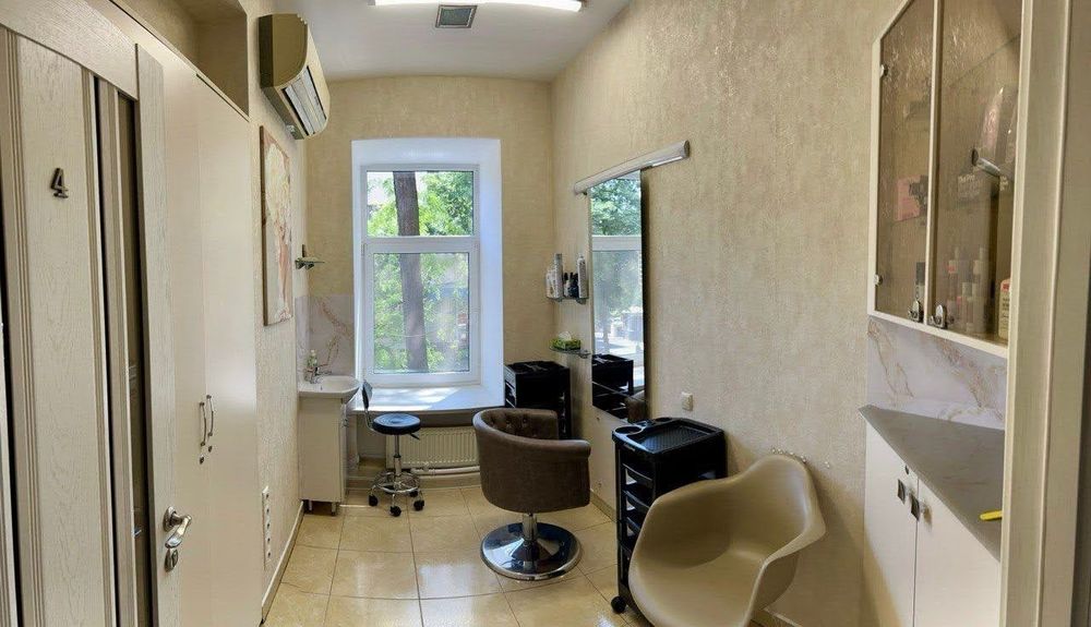 Сдам кабинеты в салоне красоты. Центр города ! Жуковского /Европейская