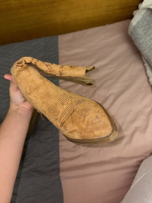 Botas de cowboy castanhas muito praticas