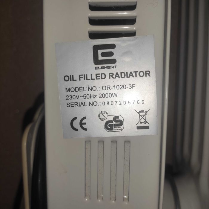 Масляний радіатор/обігрівач Елемент