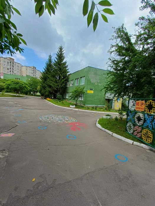 Продам 3 - кімнатну квартиру. Р-н. Північний. Вул. Р. Шухевича. 3 - поверх. Чудовий варіант!