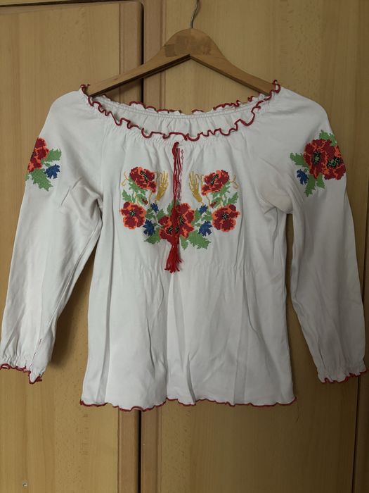 Вишиванка для дівчинки  б/в