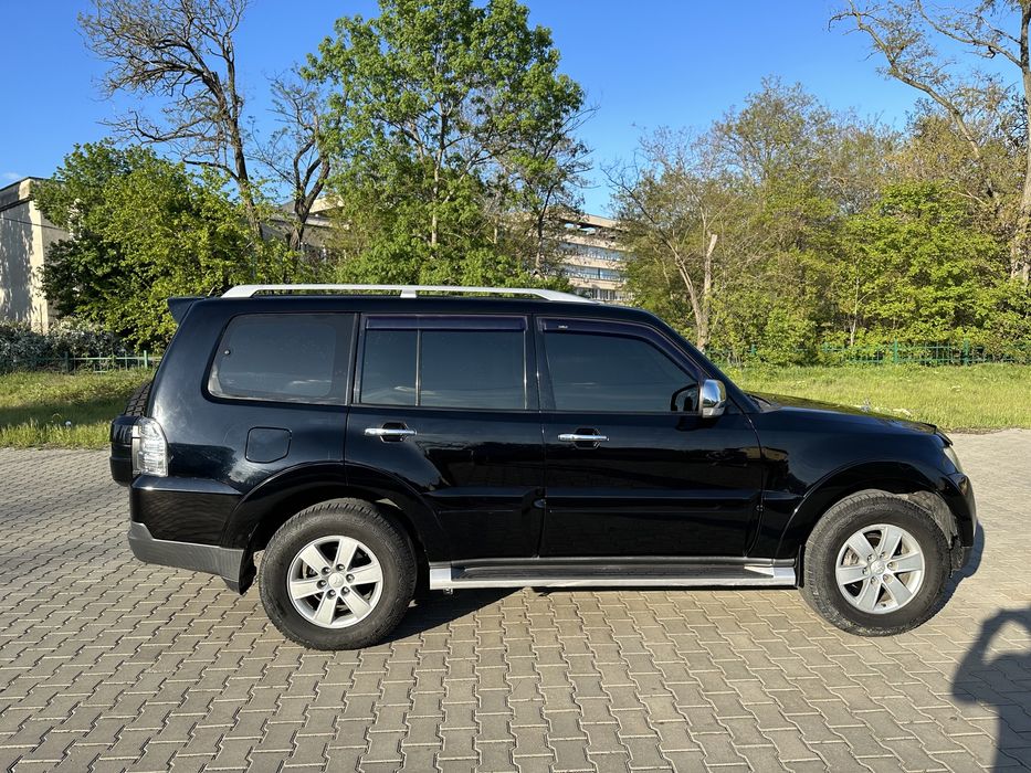 Мітсубісі паджеро вагон