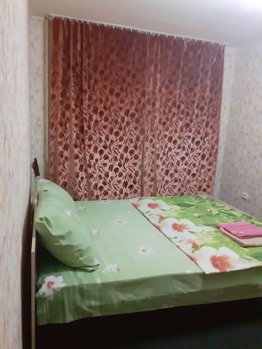 Посуточно и почасово квартира в р-не ДК Металлургов.