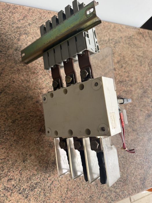 Rozłącznik izolacyjny Socomec Sirco 125A