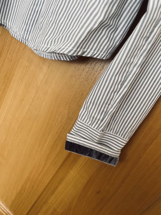 Koszula w szare paski