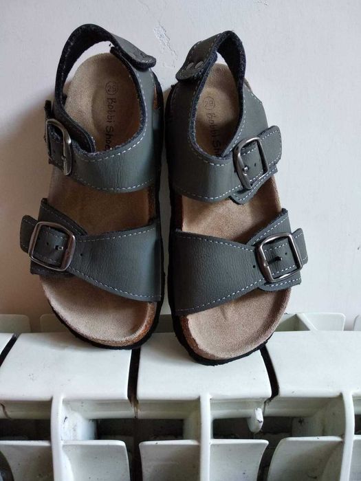 Зручні шкіряні сандалі - босоніжки Bobbi Shoes. розмір 29.