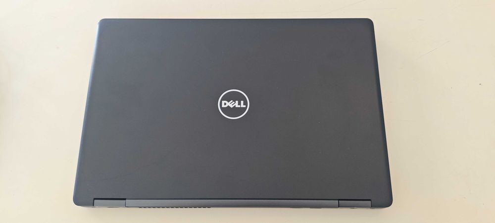 Portátil Dell Latitude 5580 15,6" i7-7600U 16GB RAM 512GB NVMe **BATERIA NOVA**