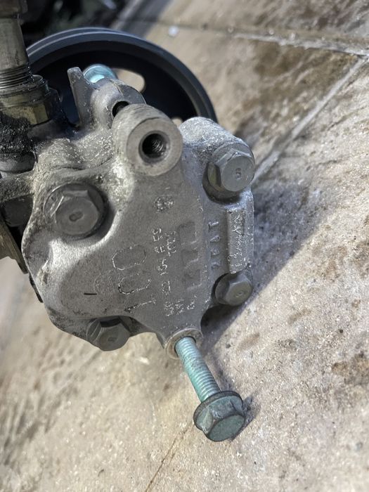 Bomba direcao assistida pd a3 8l golf iv leon 1m