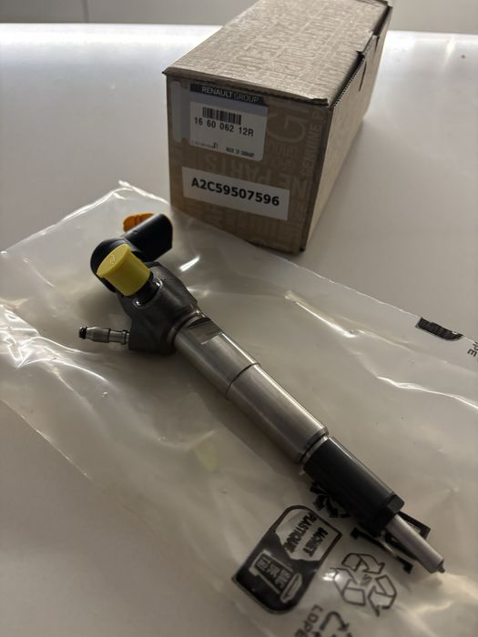 Vendo Injetor Original Renault Group 166. 000. 6212R – Novo na Caixa