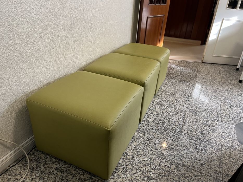 3 puffs verdes quadrados