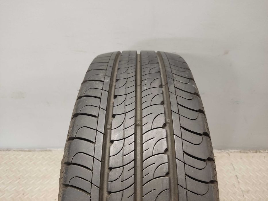 1x215/65R16C Goodyear EfficientGrip Cargo, 109/107T, 2022 rok, bieżnik 8,2mm