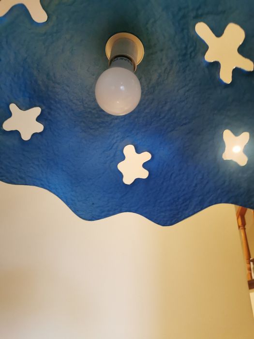 Candeeiro de tecto para quarto de criança azul