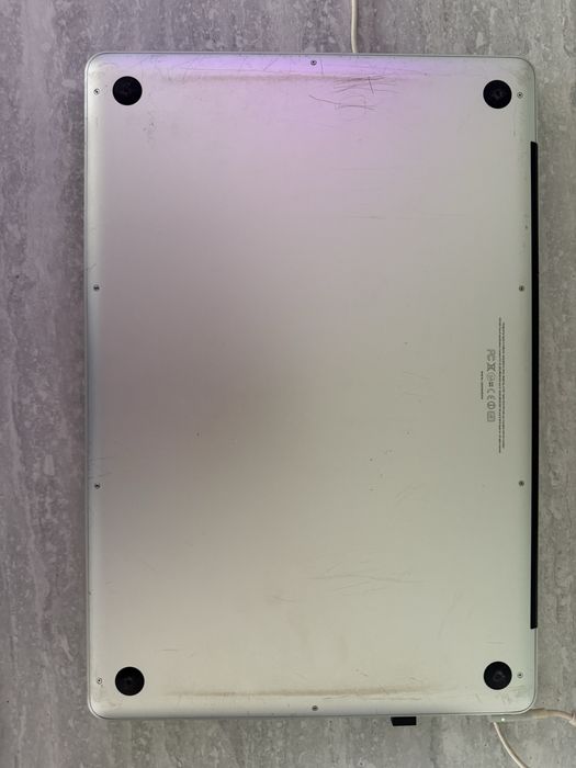 Macbook Pro 17-inch Early 2011