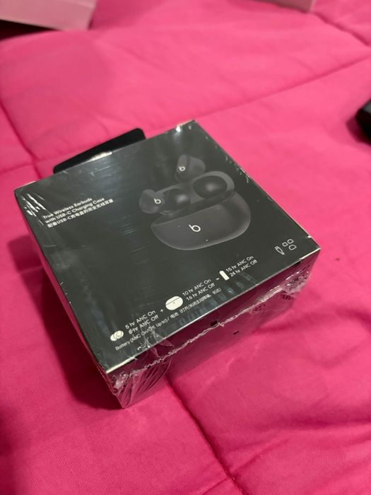 Vendo Beats Studio Buds novos em caixa Selada