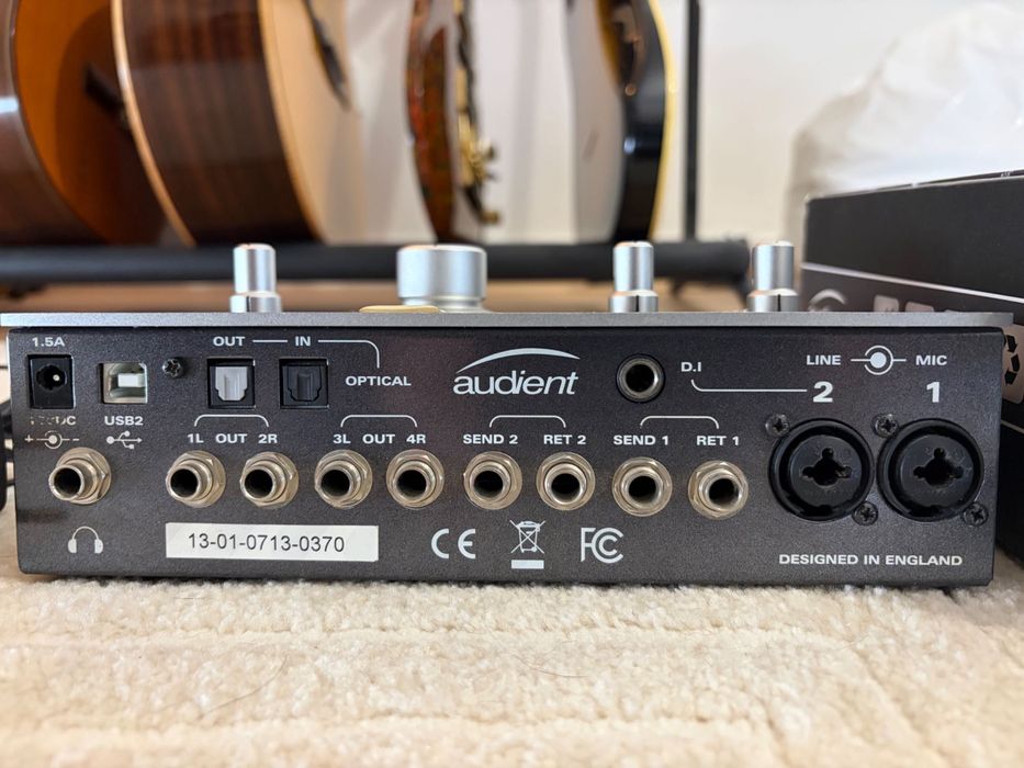 Audient iD22 — Interface de Áudio Profissional — Excelentes Prés & Conversores