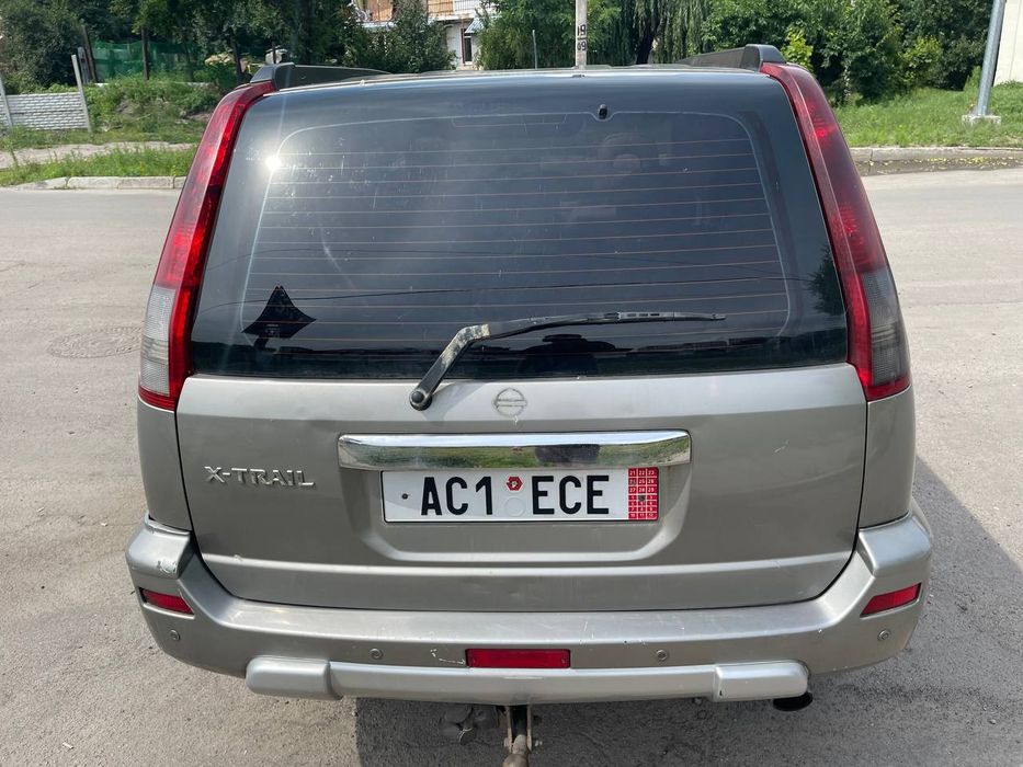 Nissan Xtrail 2,5 Дизель ( Ніссан Ікстрейл) 2004 рік Повний привід 4Х4 Гарне авто