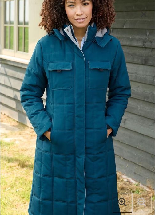 Демісезонне пальто. Довга куртка