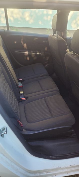 Продам Opel Zafira 2013 року