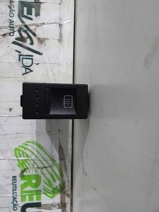 Interruptor De Desembacidor Vidro Traseiro  Volkswagen Polo (6N2)