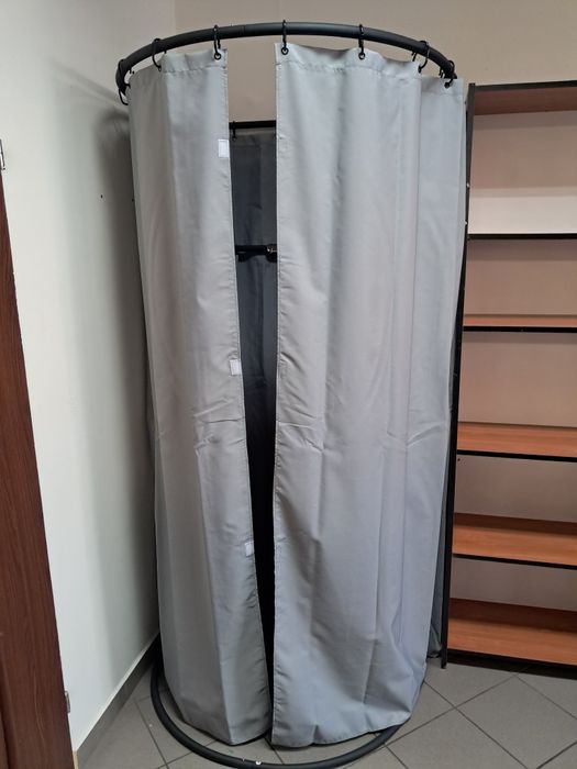 Przymierzalnia sklepowa