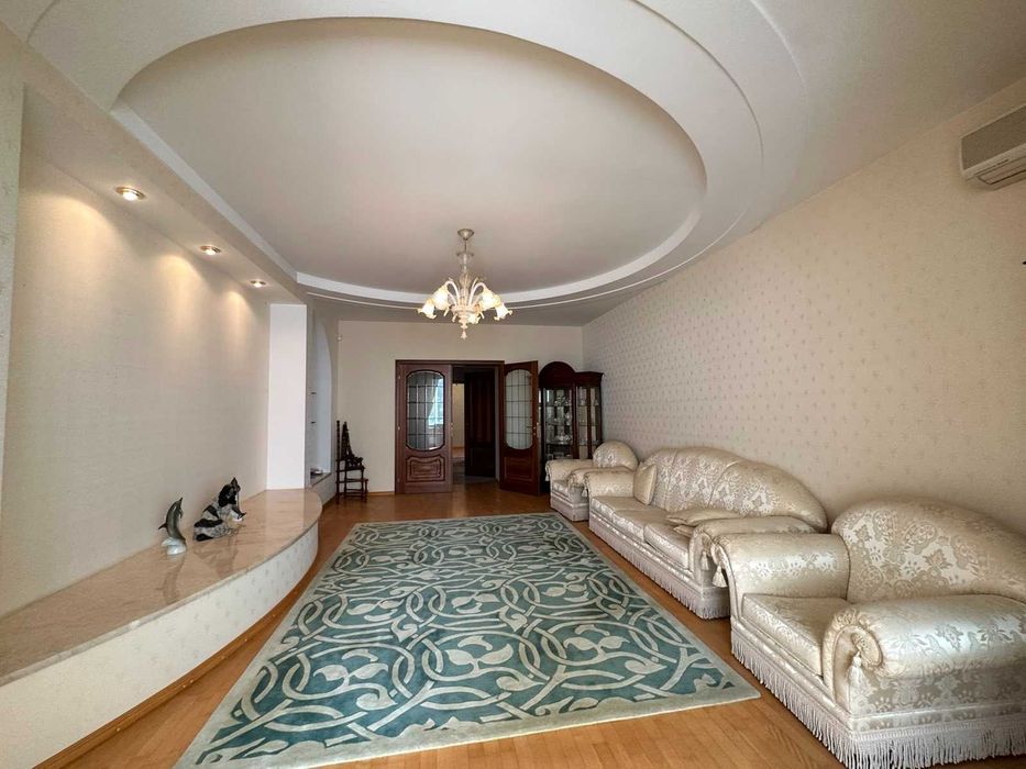 3-rooms apartment apartment by the address st. Kulikovo pole pl Oktyabrskoy revolyutsii pl (area 143 m²) - Atlanta.ua - photo 4