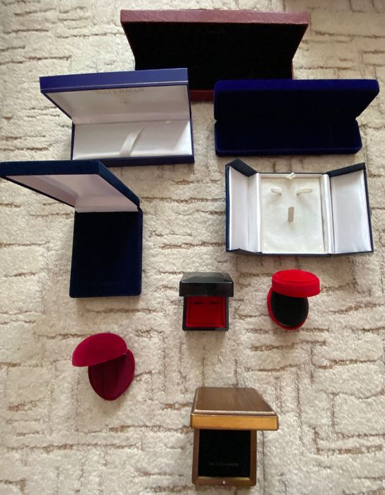 Бархатная коробка для украшений/коробочка для кольца