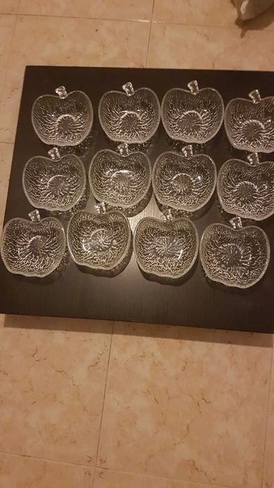 Taças de sobremesa novas