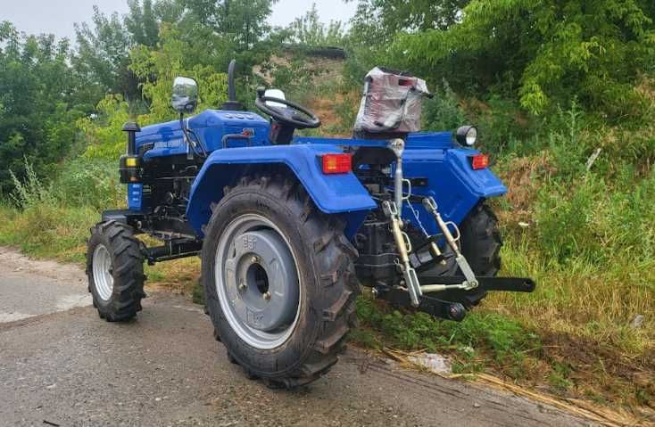 Трактор Шифенг SF-240 передній радіатор. Мінітрактор Shifeng. Львів
