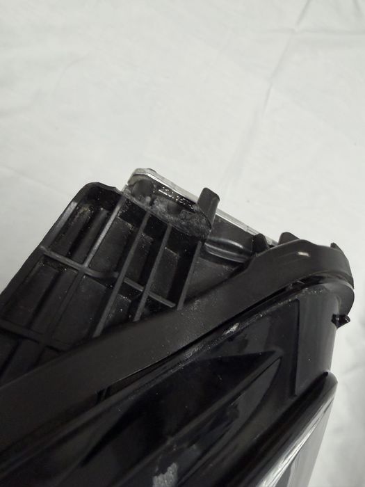 Lampa Prawy Przód VOLVO V60 S60 FULL LED 18-22r.