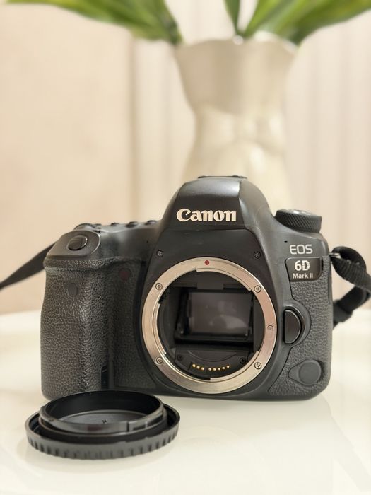 Canon 6d mark 2 у супер стані