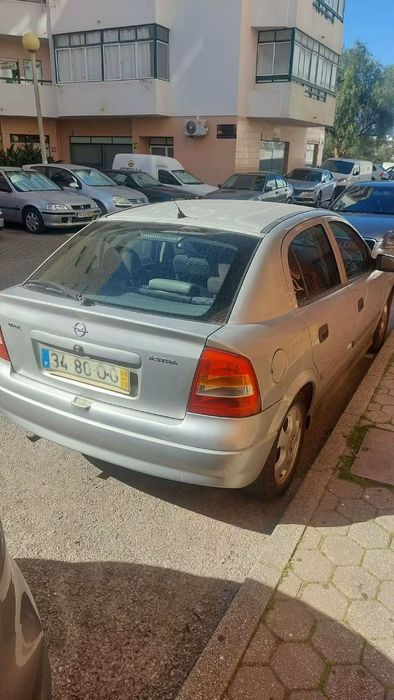 Opel Astra 1.4 — 1999 | Para reparar ou peças foto 2