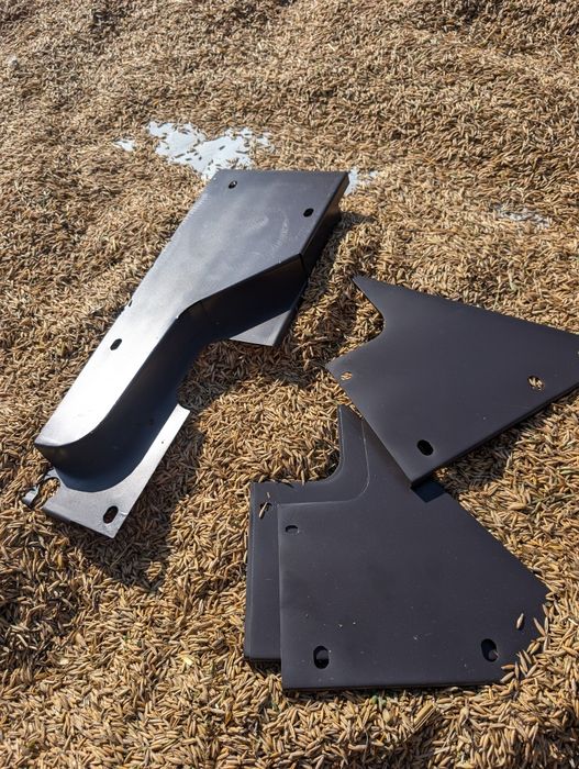 Кабіна мтз-80 82 щиток панелі приладів обшивки бляхи тумбочка МТЗ 80