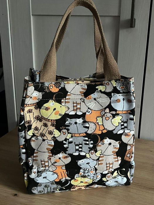 Torba materiałowa z nadrukiem kotów 24x25x13 cm – Nowa