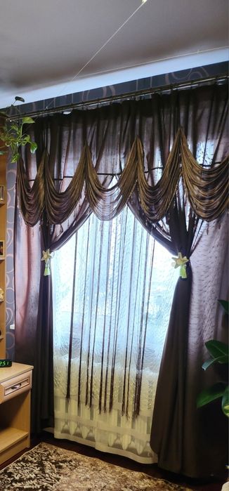 Zasłony brązowe koraliki lamberkin falbana jednoczęściowe 270x224