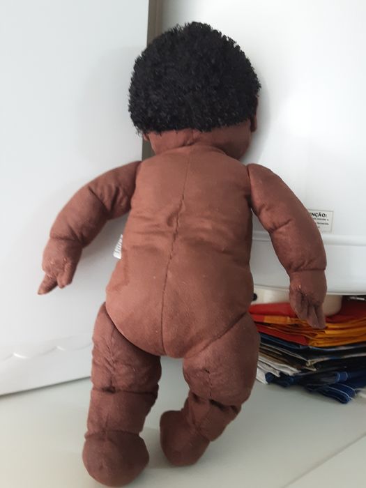 Boneco fofinho para o seu bebê  com roupa em veludo