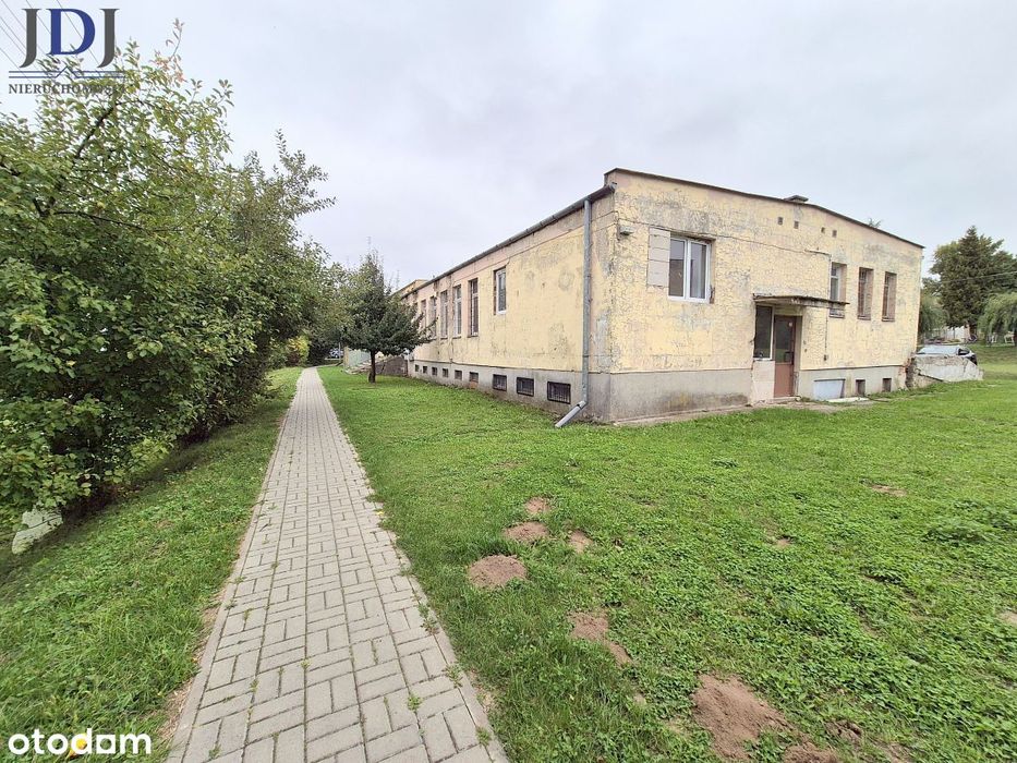 Budynek Parterowy 350 M2. Przewodów