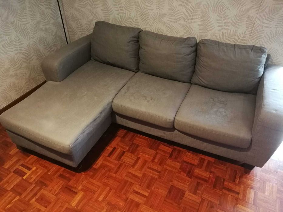 Sofá Chaise Longue cinzento - 150,00€