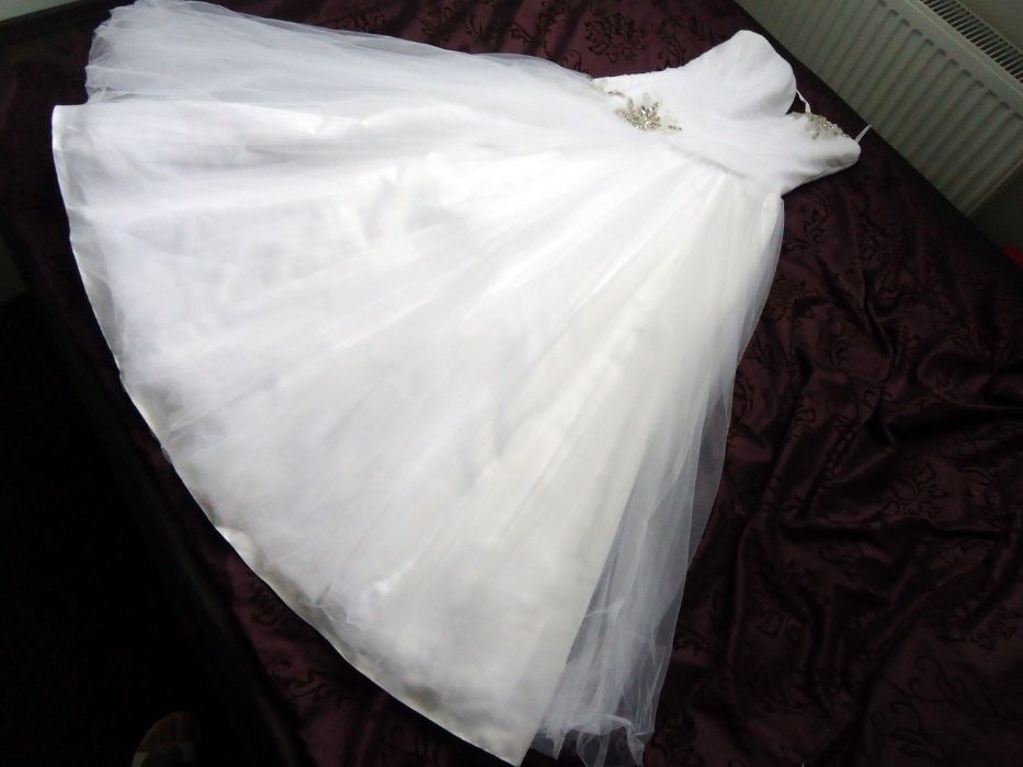 Piękna Suknia Ślubna Agnes Moonlight Collection 36/38/40